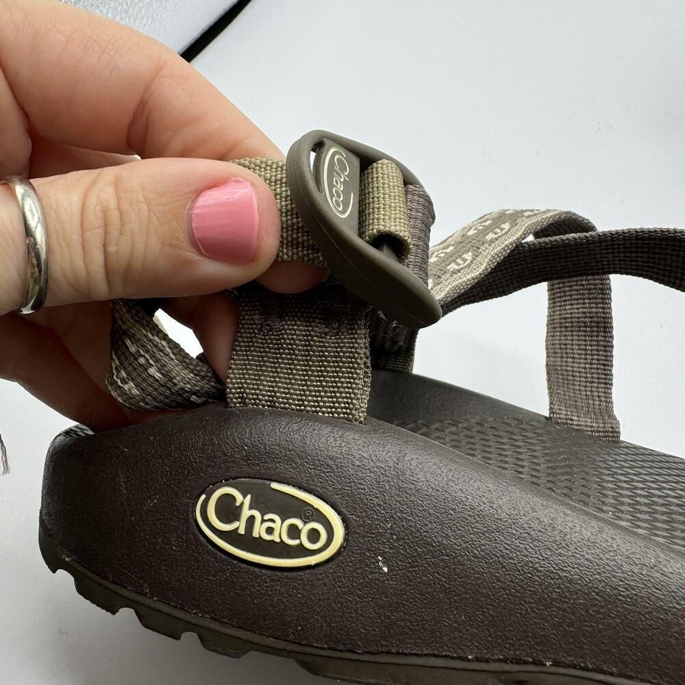 Chaco Z2 Classic Sandals Womens 10 Black White Gray Geometric Strap Toe Loop - Picture 7 of 8